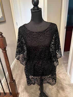 Studio West Black Crochet Overlay Tunic Blouse Fully Lined